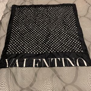 Valentino Scarf